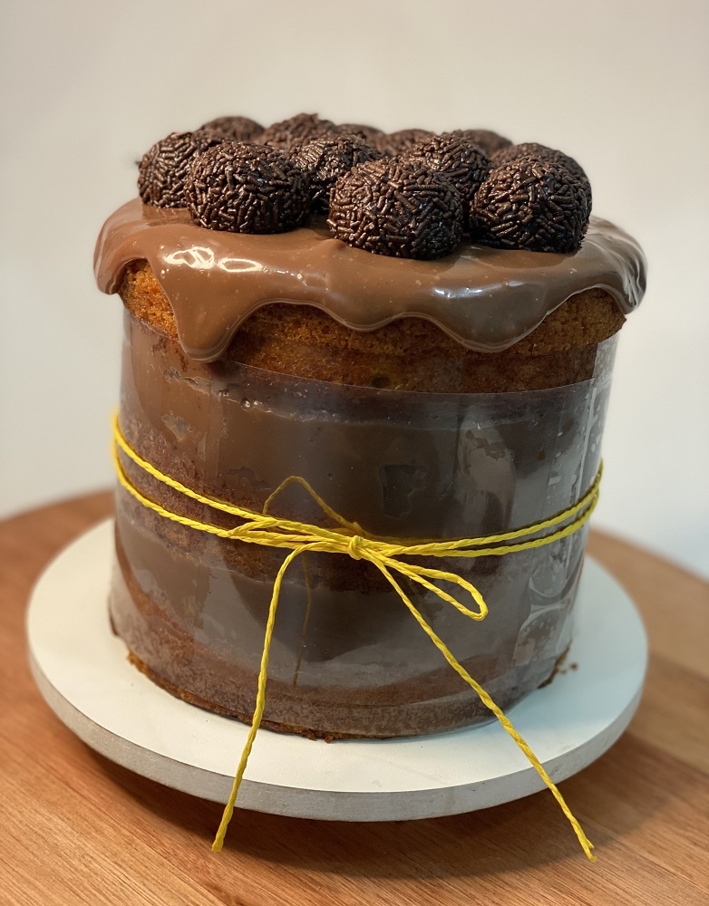 Naked Cake De Cenoura Com Brigadeiro Pães Novo Rio 